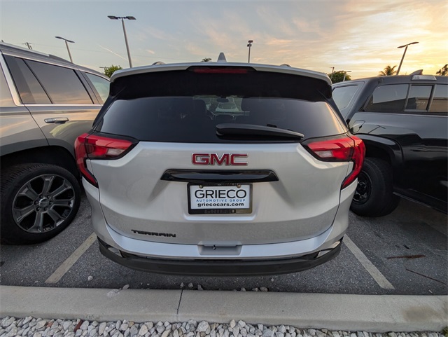 Vehicle image 6 of 23