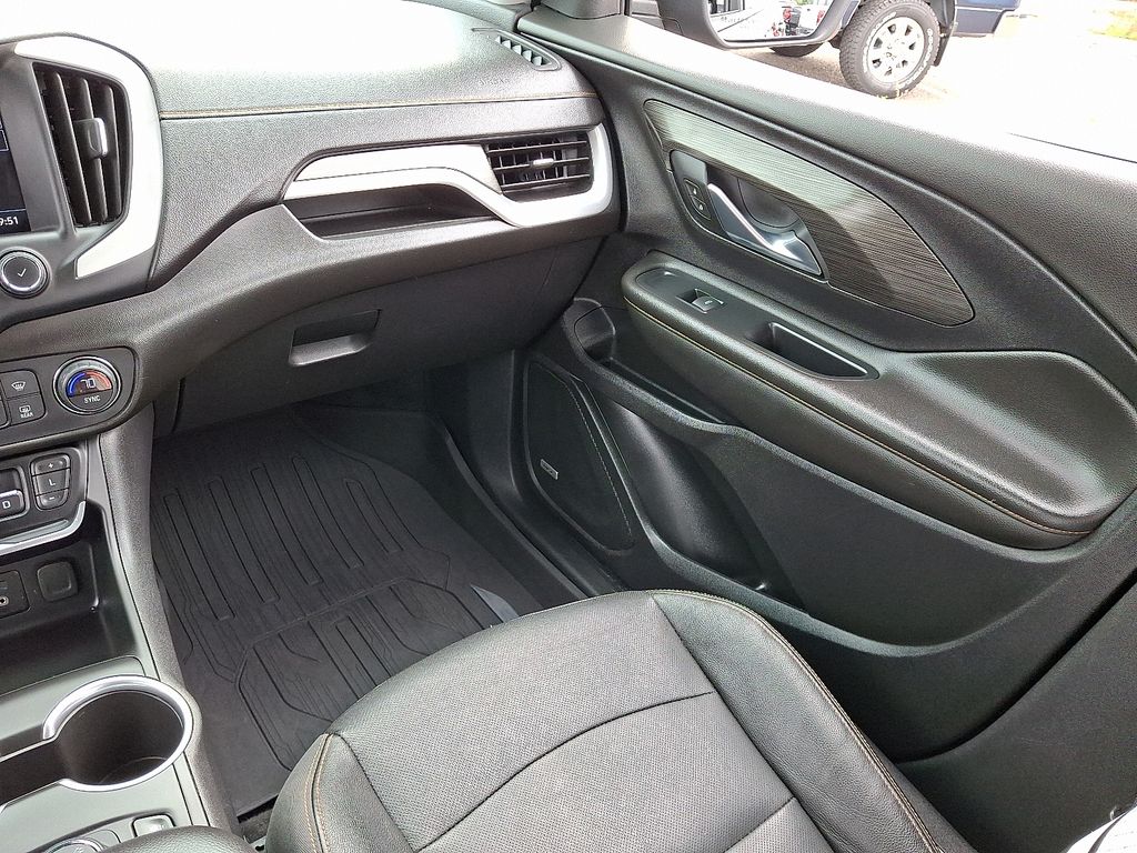 Vehicle image 22 of 31