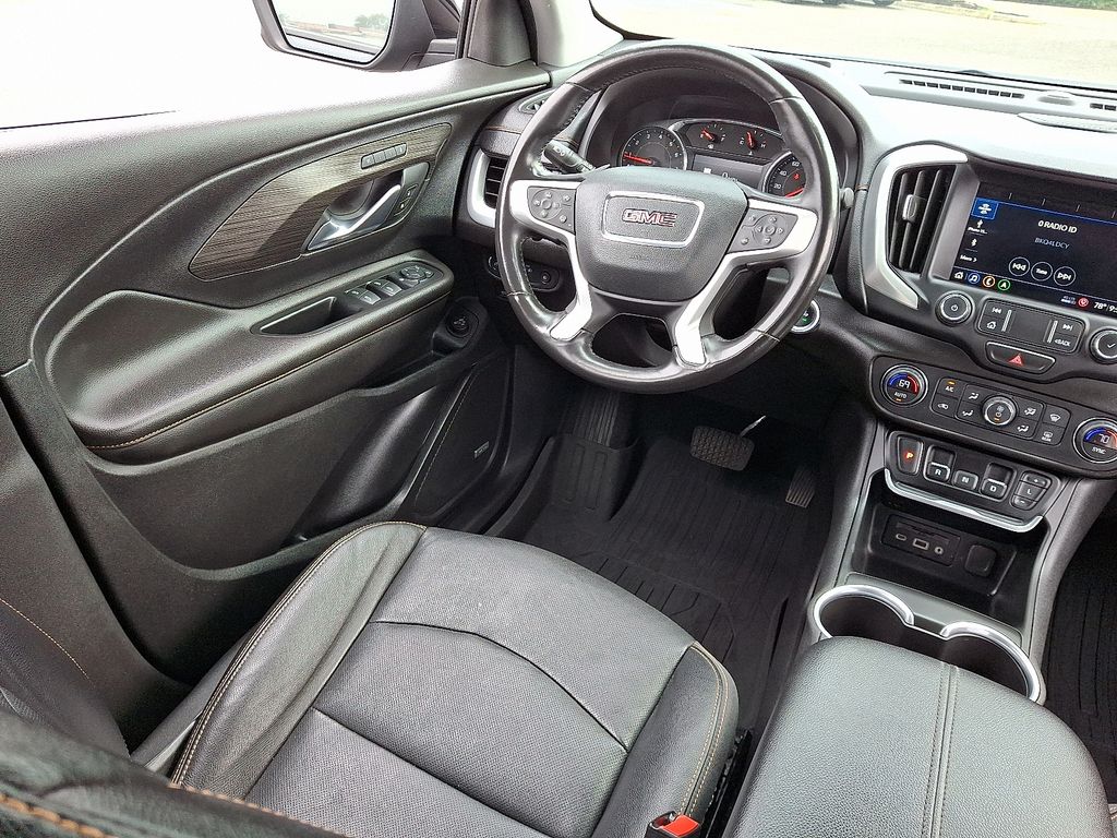 Vehicle image 20 of 31