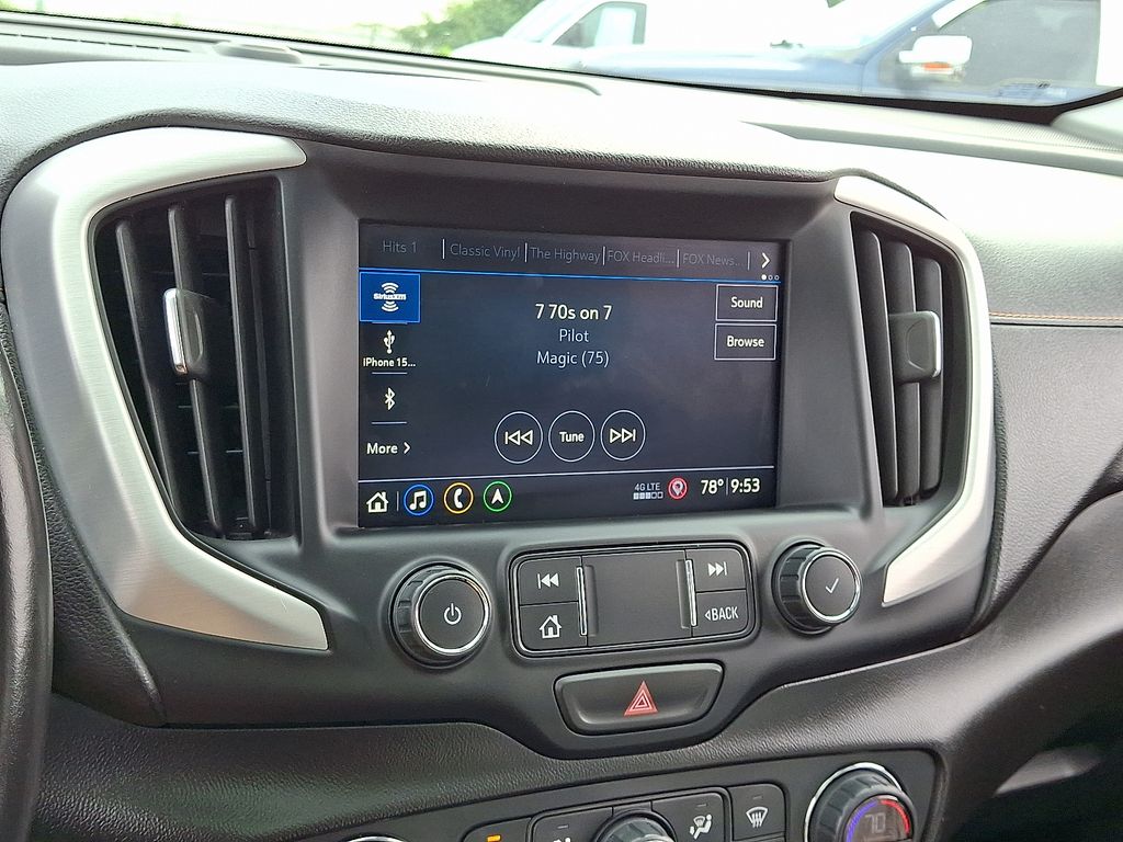 Vehicle image 24 of 31
