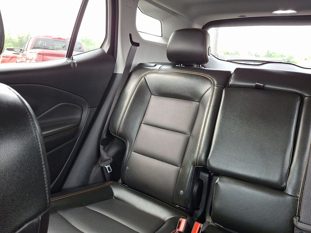 Vehicle image 18 of 31
