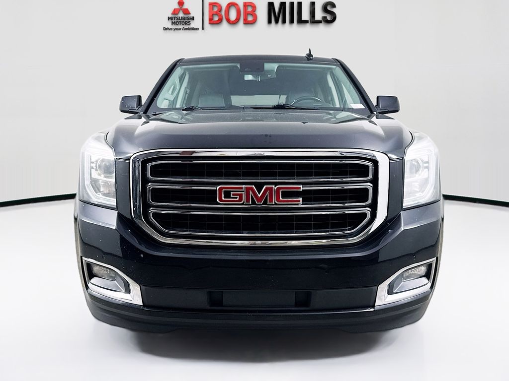 2020 GMC Yukon XL SLT Image 2 of 34