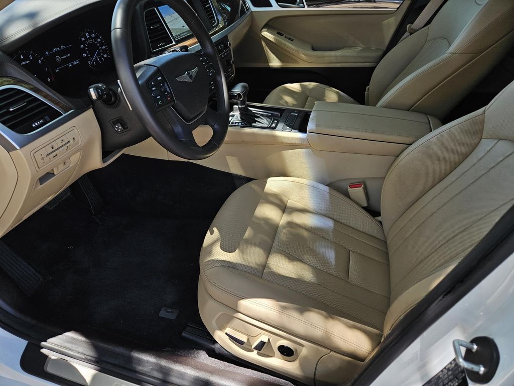 2020 Genesis G80 3.8L Image 29 of 31