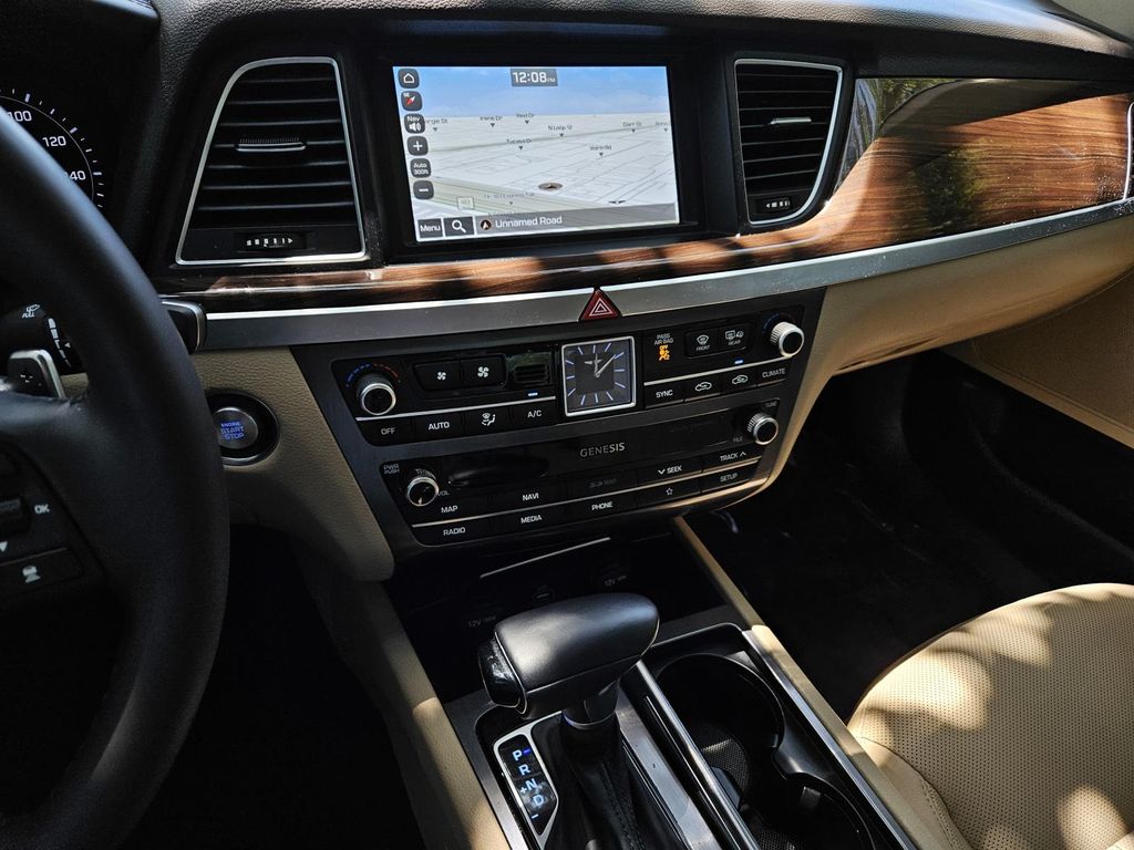 2020 Genesis G80 3.8L Image 30 of 31
