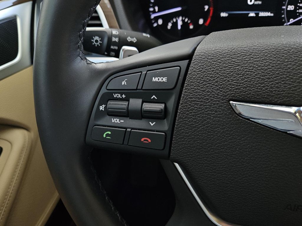 2020 Genesis G80 3.8L Image 28 of 31