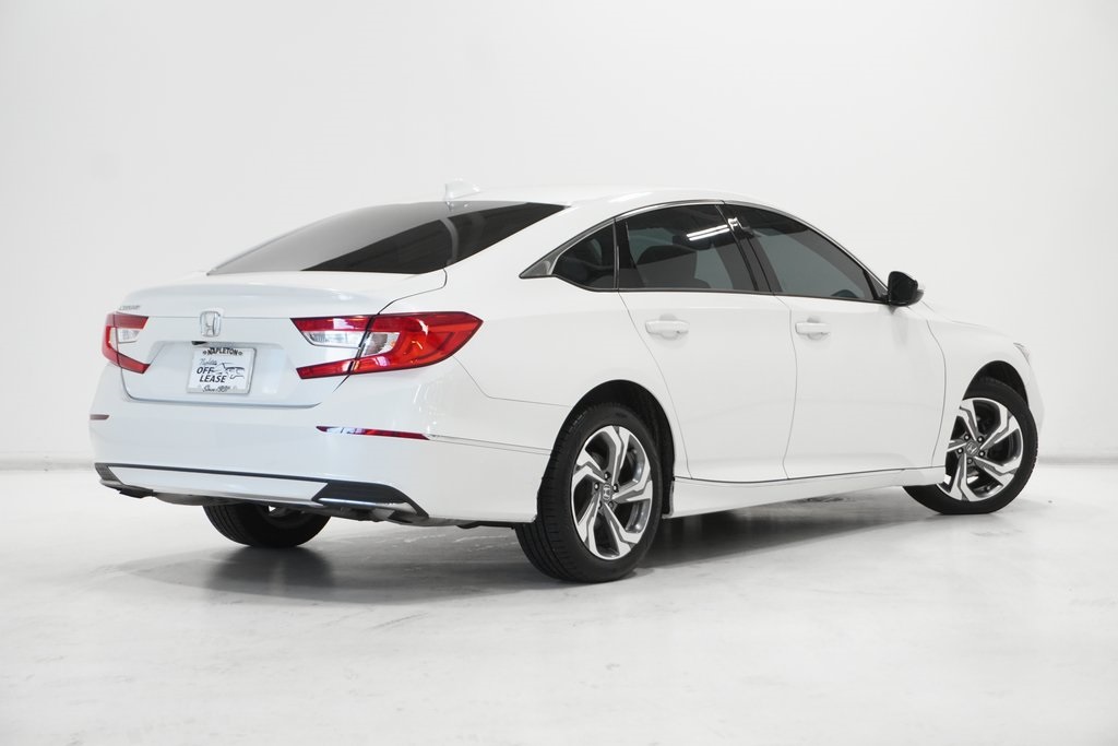 Vehicle image 5 of 30