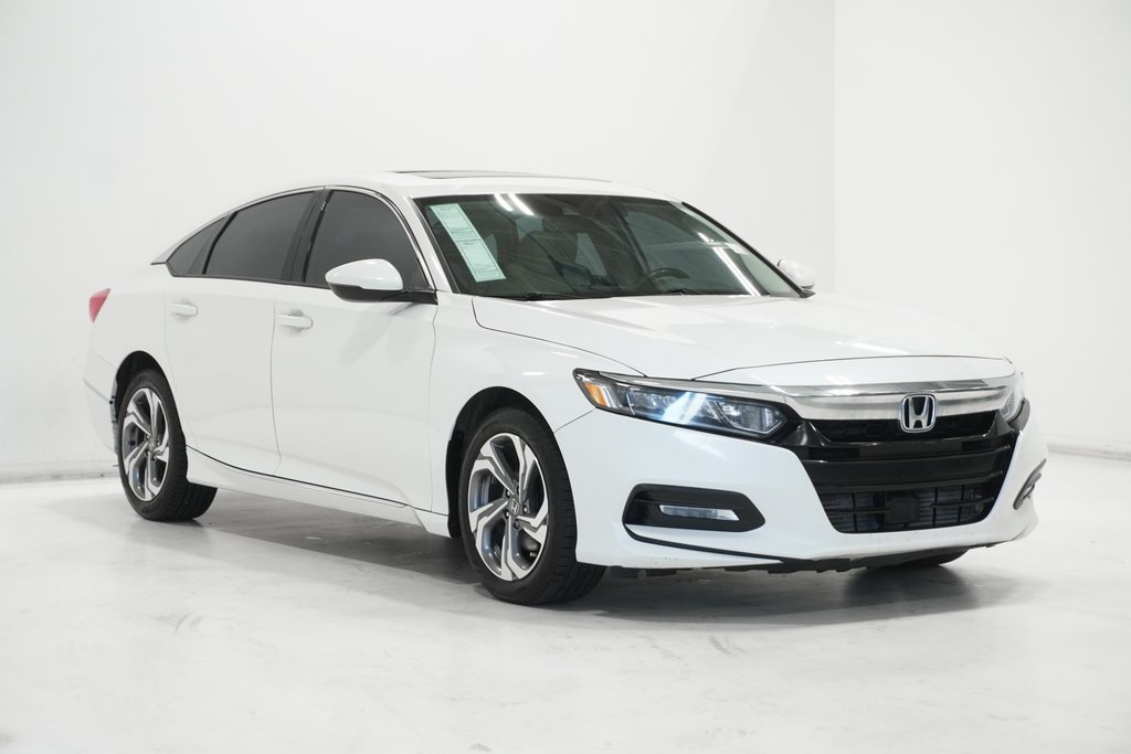 Vehicle image 4 of 30