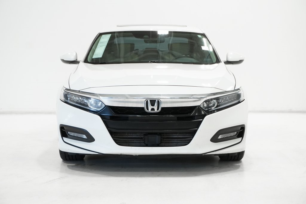 Vehicle image 3 of 30
