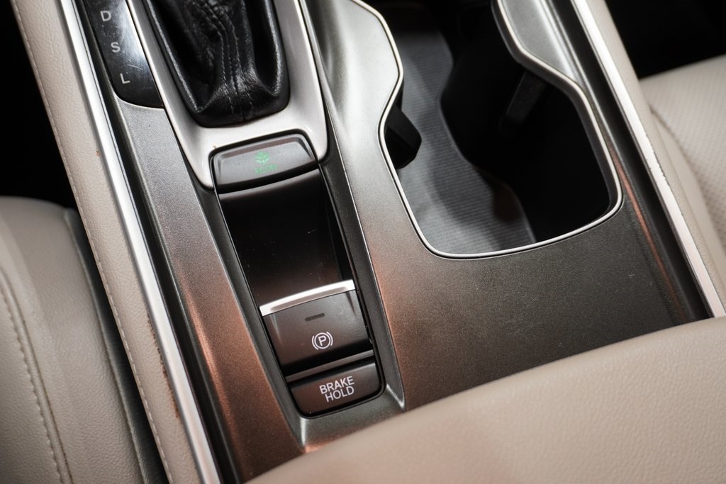 Vehicle image 29 of 30