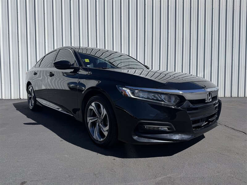 2020 Honda Accord EX-L Image 2 of 22