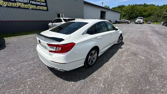 Vehicle image 4 of 38