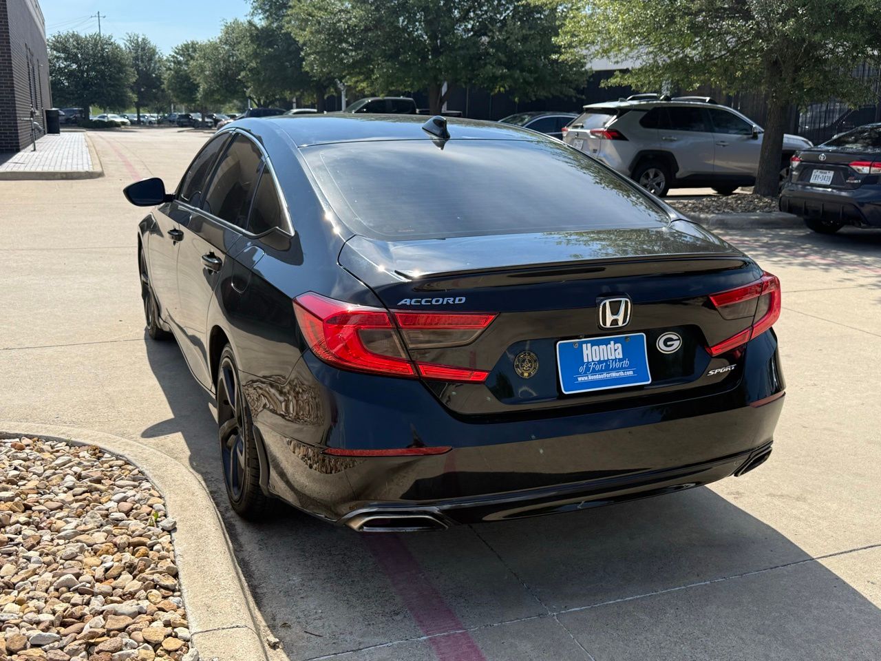 2020 Honda Accord Sport Image 3 of 17
