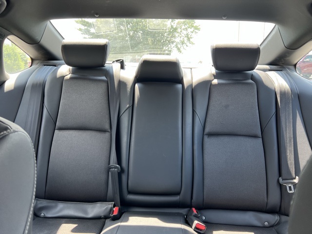 Vehicle image 9 of 27