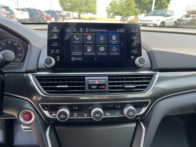 Vehicle image 16 of 27