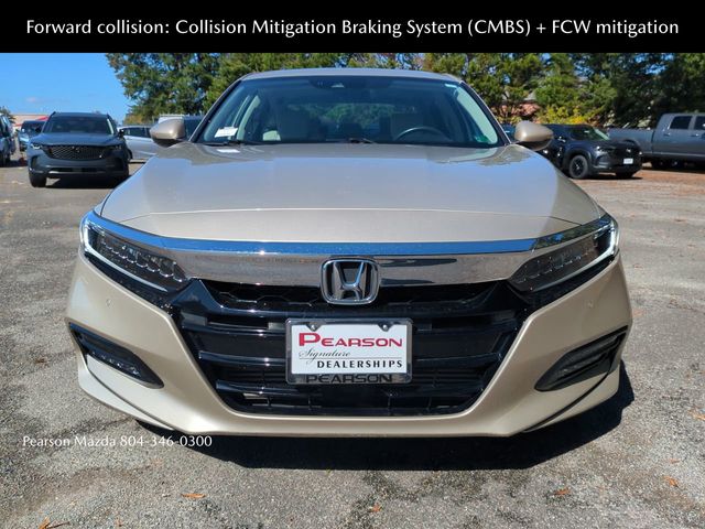 2020 Honda Accord Touring Image 2 of 31