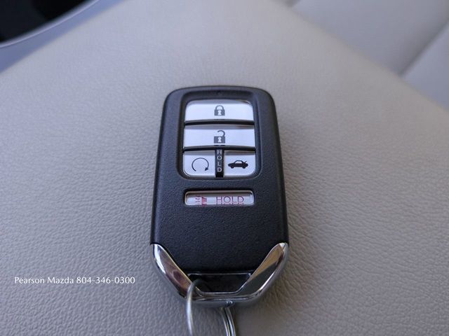 2020 Honda Accord Touring Image 24 of 31