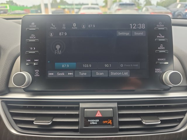 2020 Honda Accord Hybrid EX-L Image 20 of 40