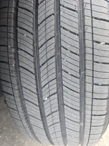 2020 Honda Accord Hybrid EX-L Image 11 of 40