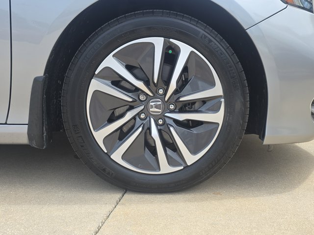 2020 Honda Accord Hybrid EX-L Image 10 of 40