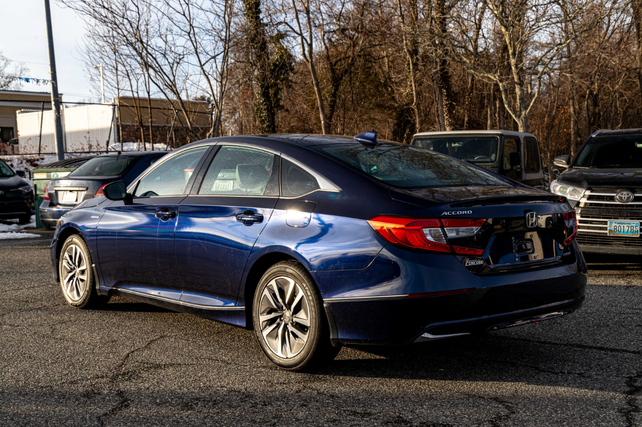Vehicle image 7 of 25