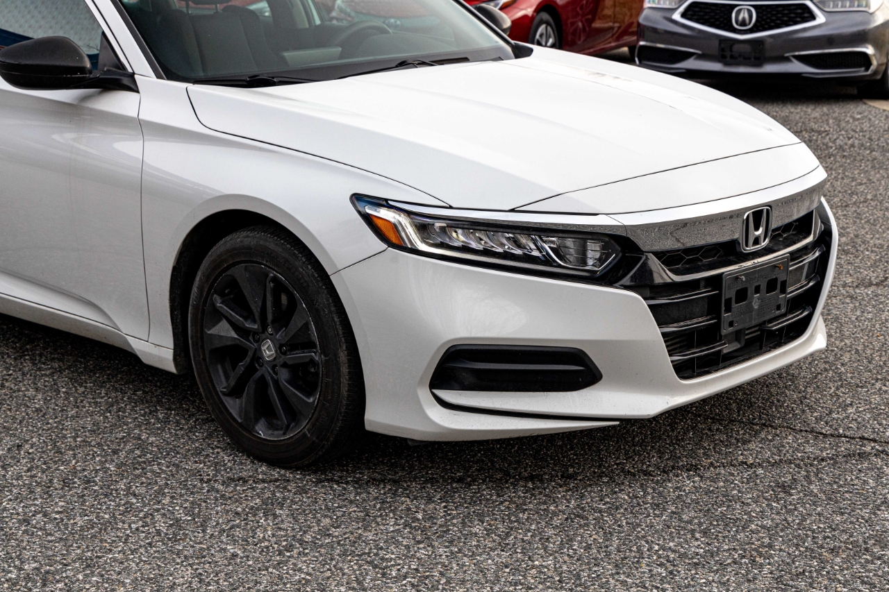Vehicle image 4 of 23