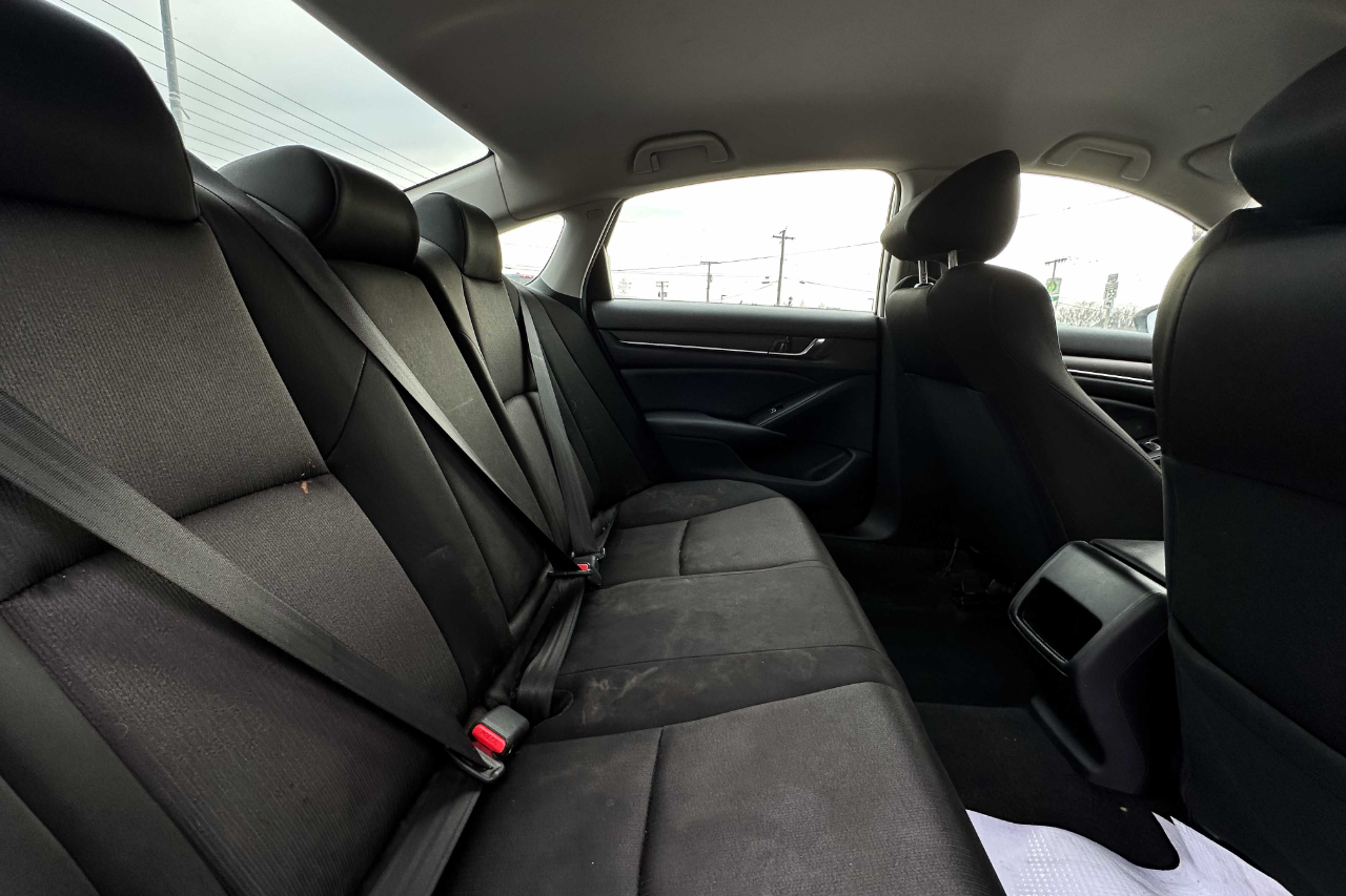 Vehicle image 22 of 23