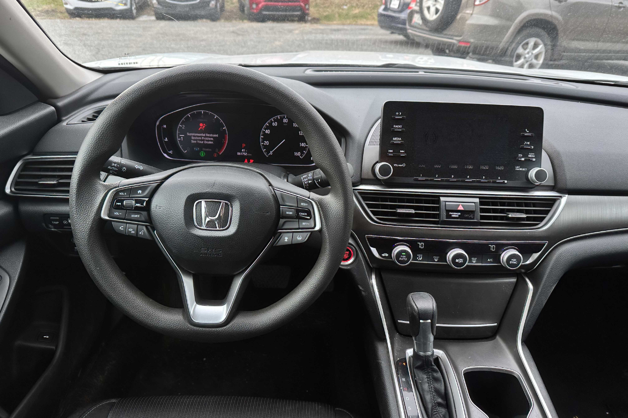 Vehicle image 12 of 23