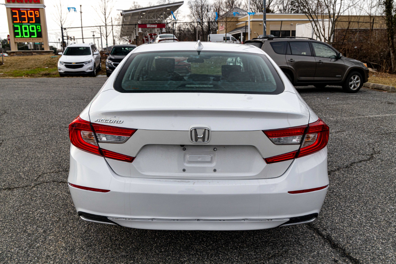 Vehicle image 7 of 23