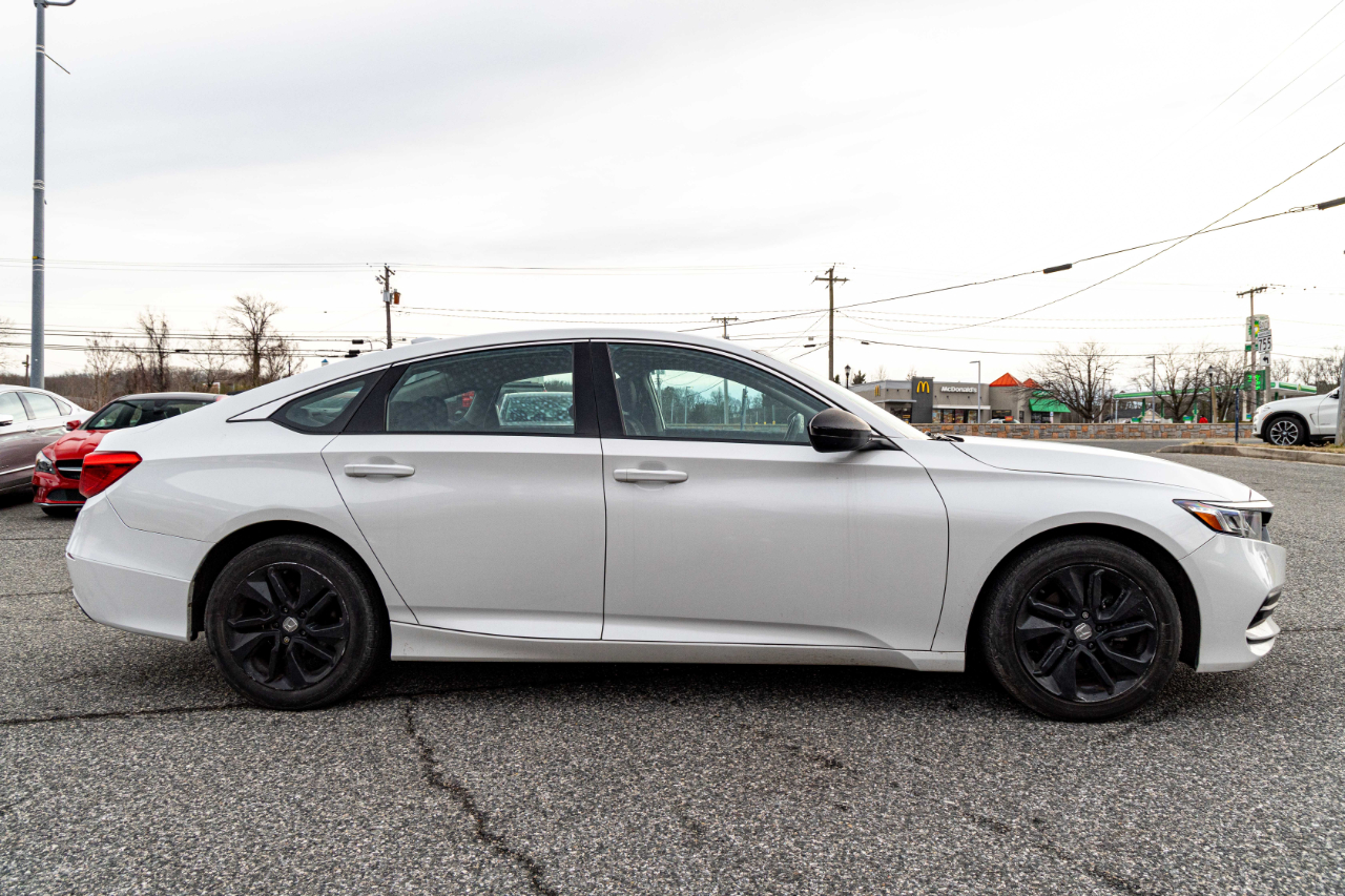 Vehicle image 5 of 23
