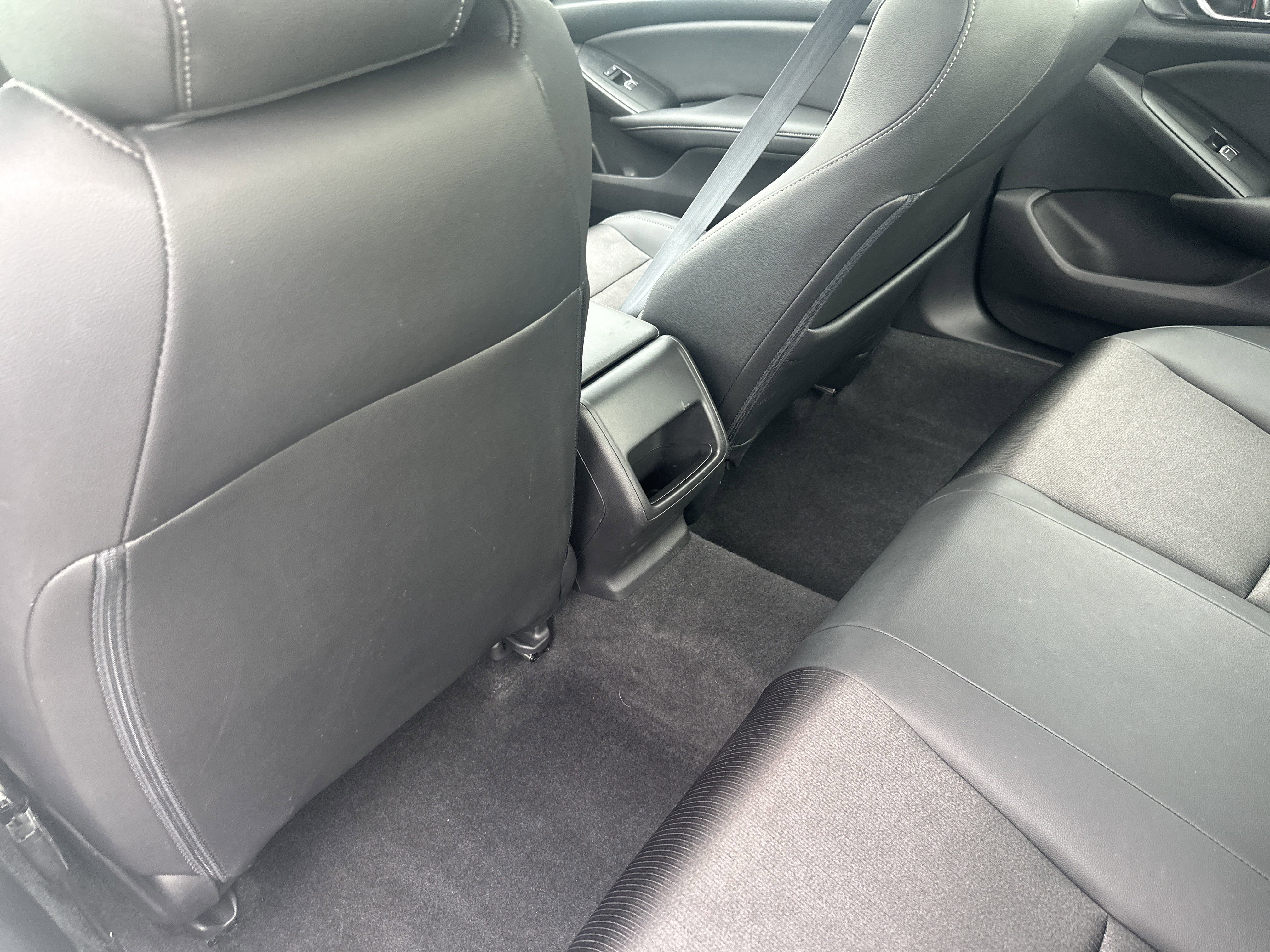 Vehicle image 15 of 35
