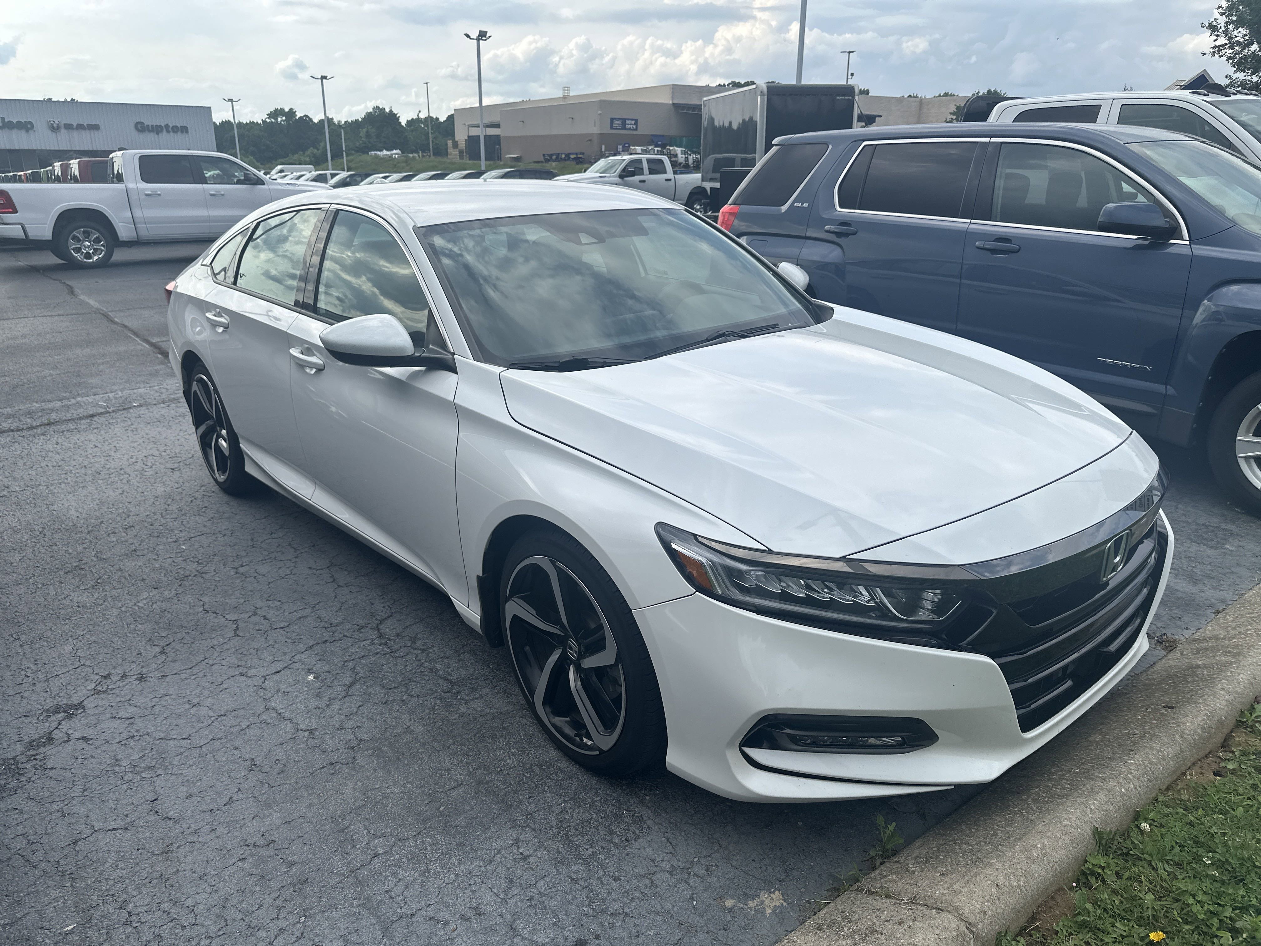 Vehicle image 3 of 35