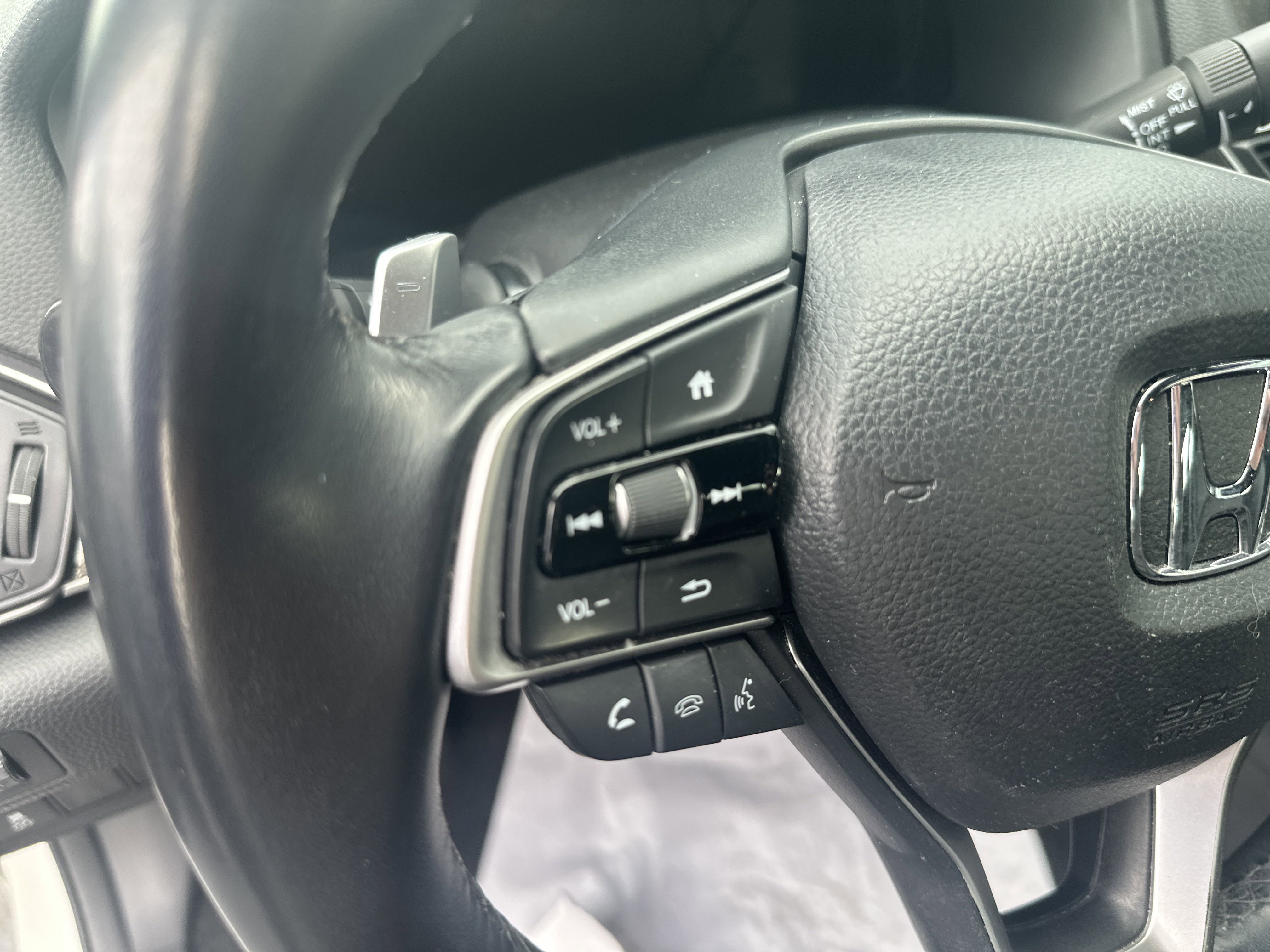 Vehicle image 22 of 35