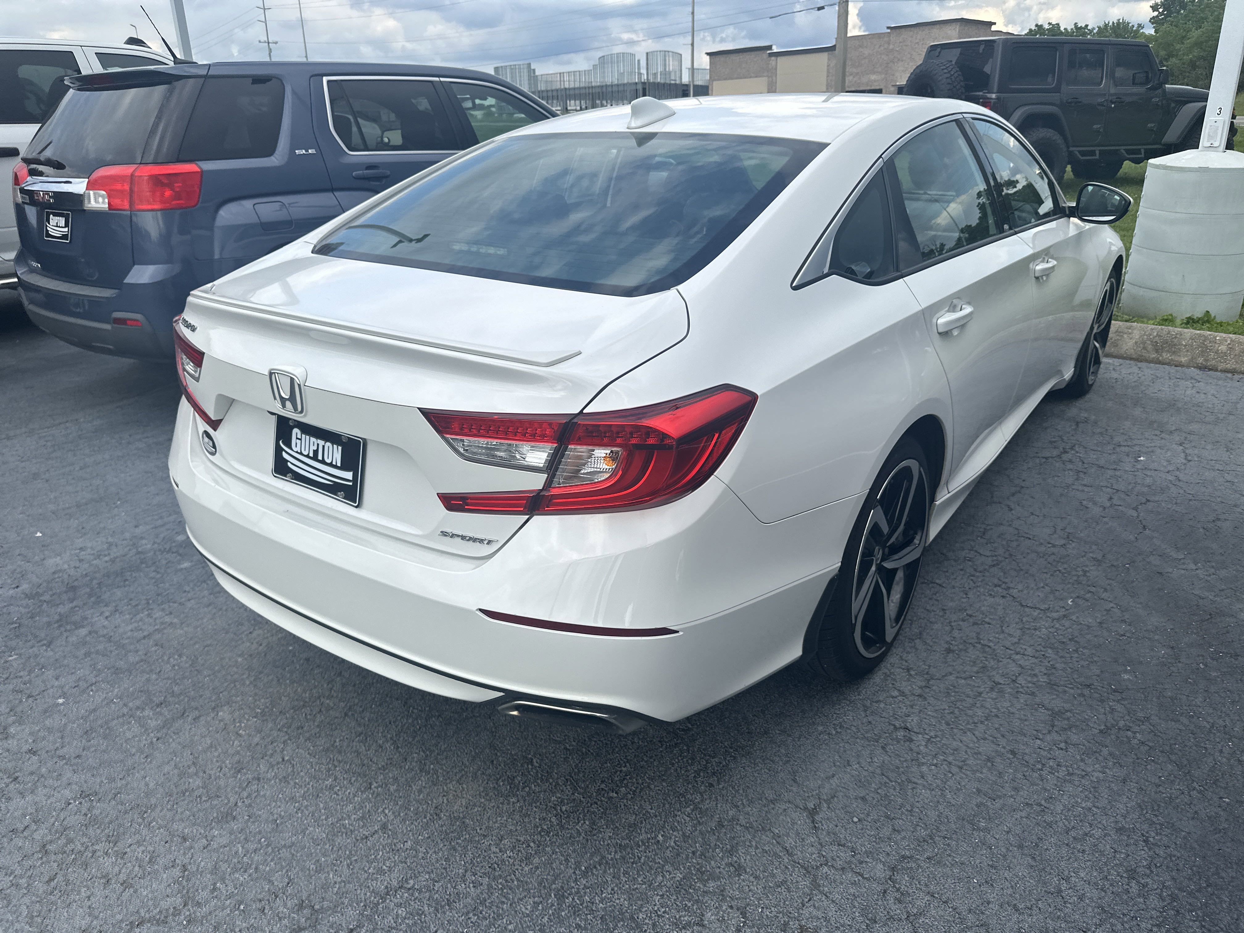 Vehicle image 5 of 35