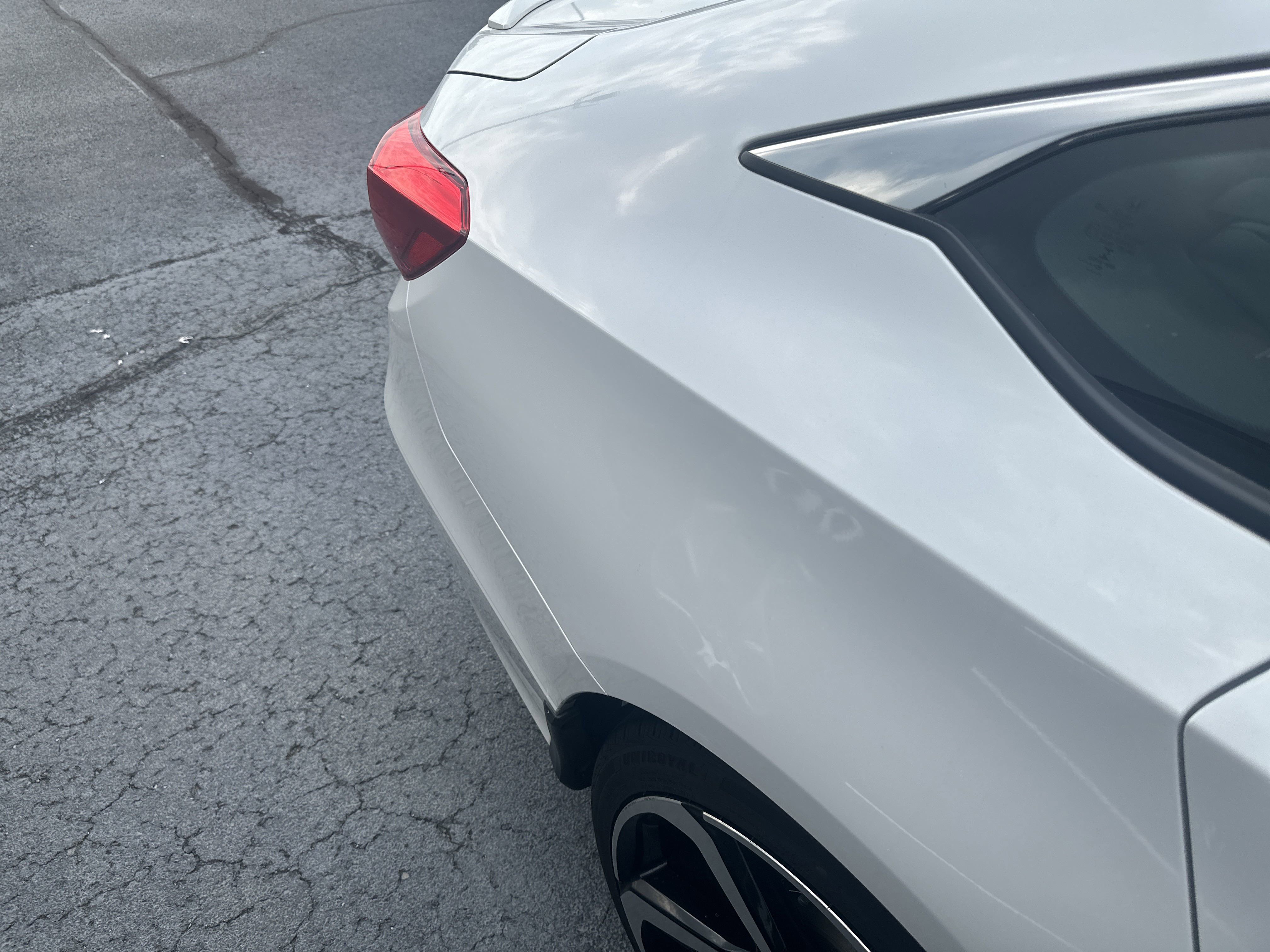 Vehicle image 10 of 35