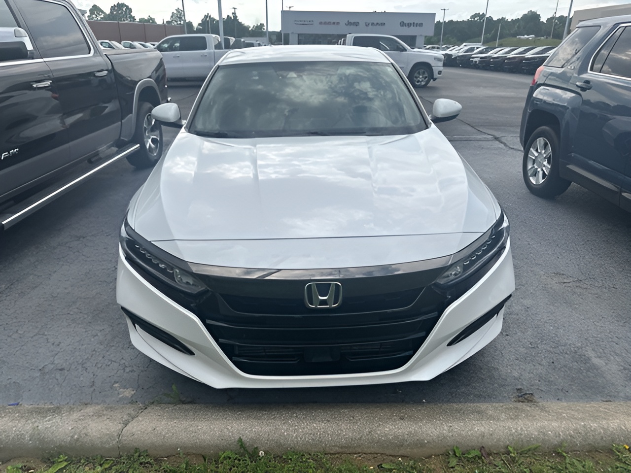 Vehicle image 29 of 35