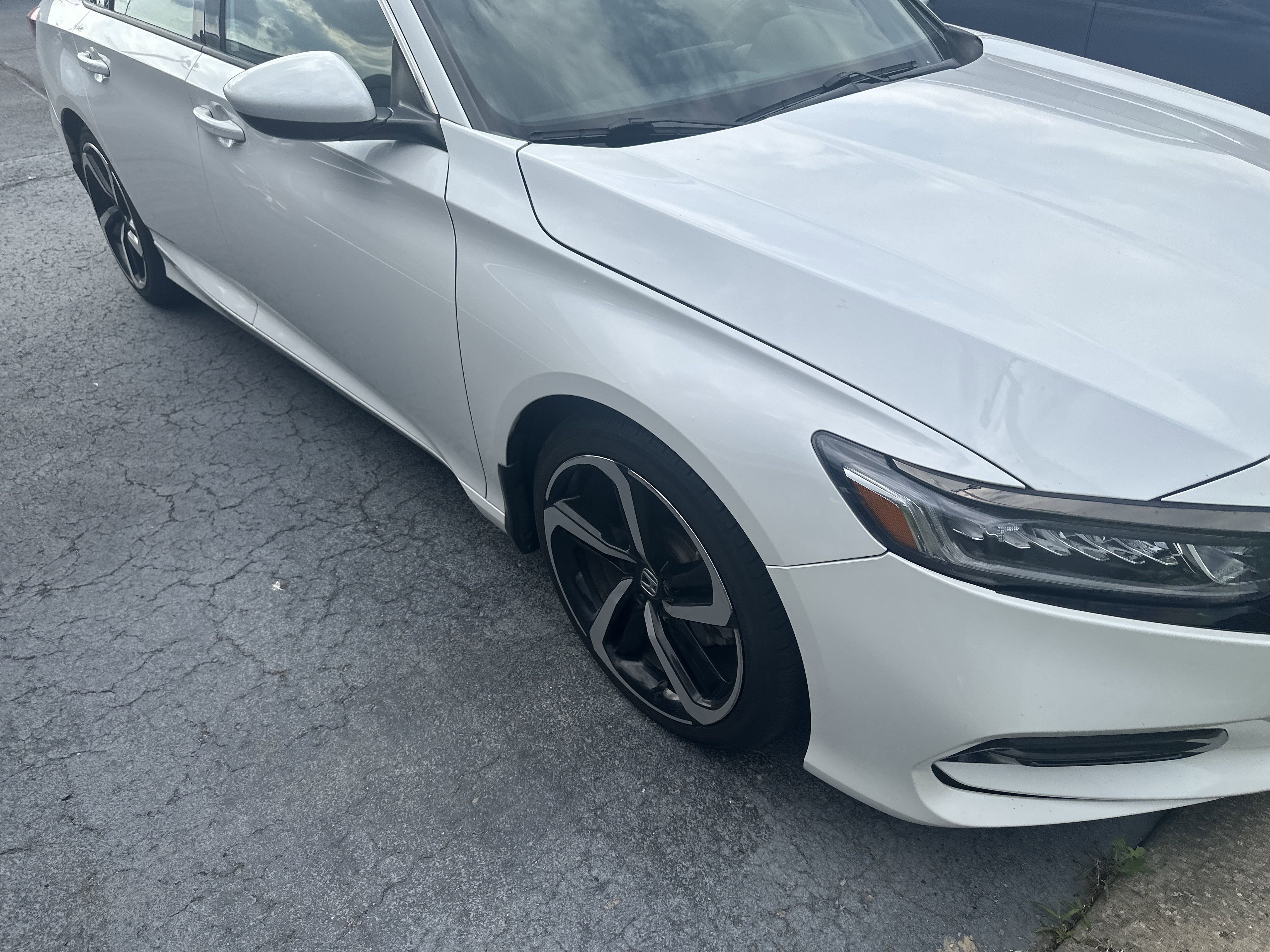 Vehicle image 4 of 35
