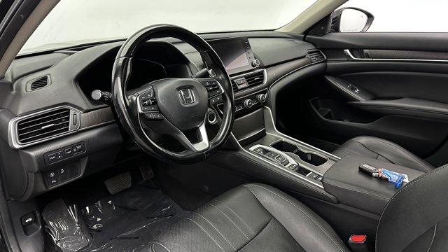 2020 Honda Accord Touring Image 15 of 36