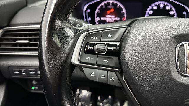 2020 Honda Accord Touring Image 20 of 36
