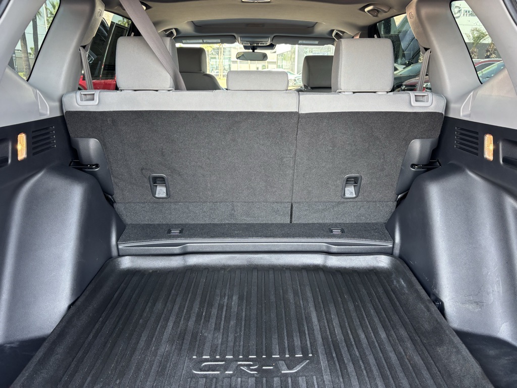 Vehicle image 18 of 23