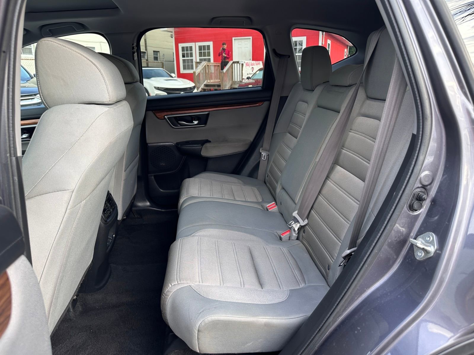 Vehicle image 15 of 21