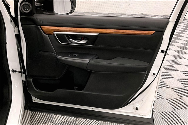 Vehicle image 20 of 39
