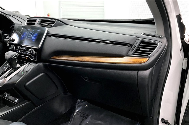 Vehicle image 17 of 39