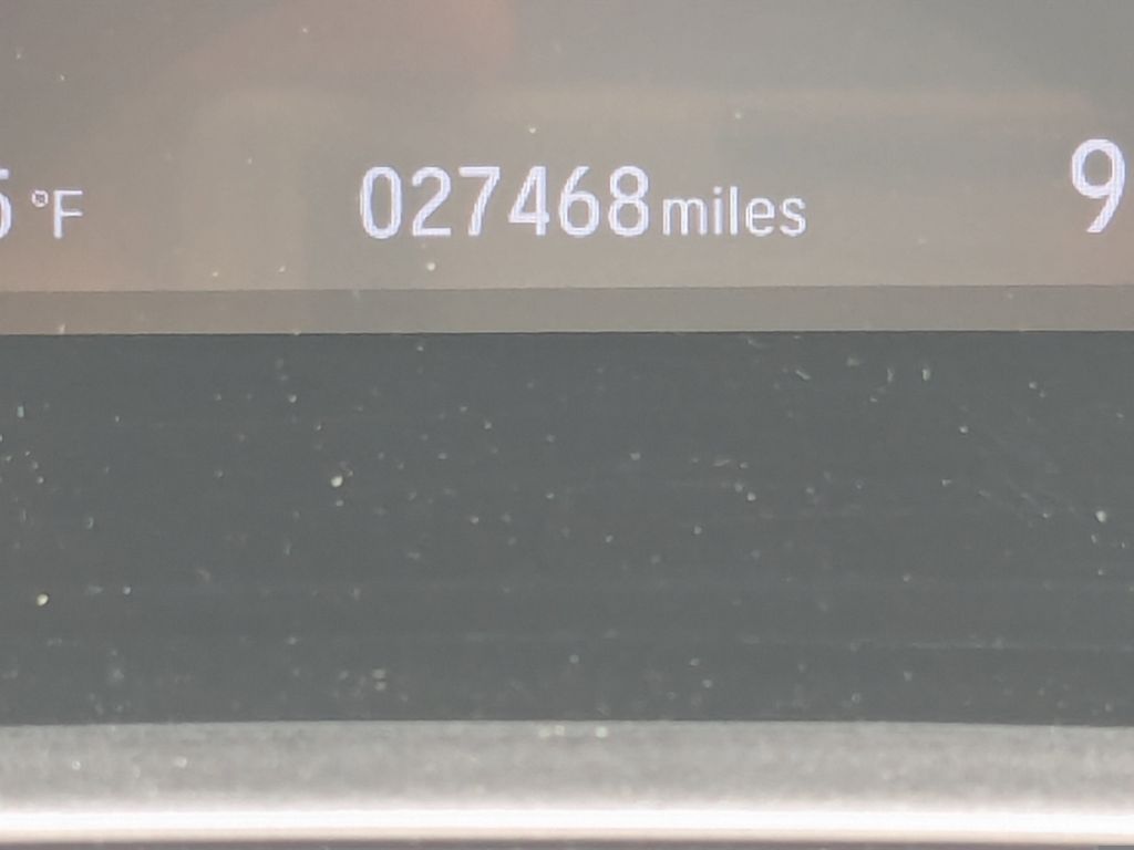 2020 Honda CR-V Hybrid Touring Image 13 of 25