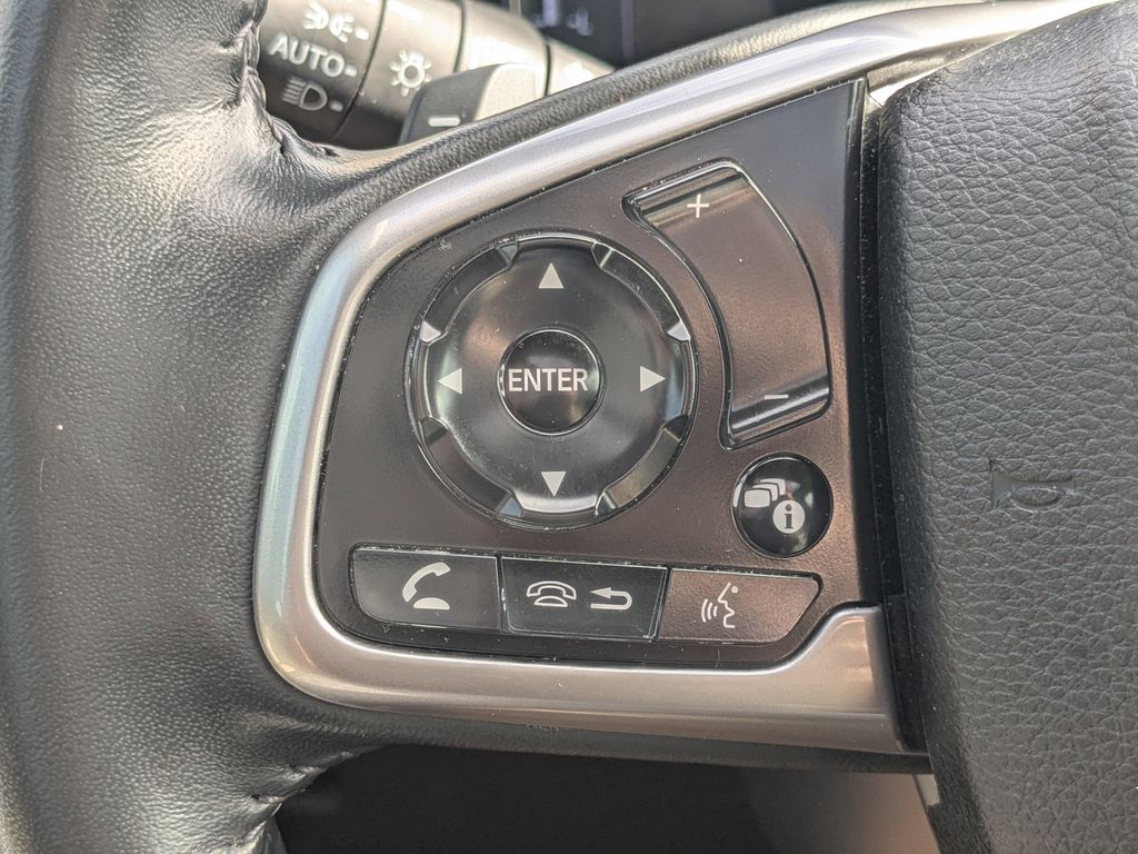 2020 Honda CR-V Hybrid Touring Image 16 of 25