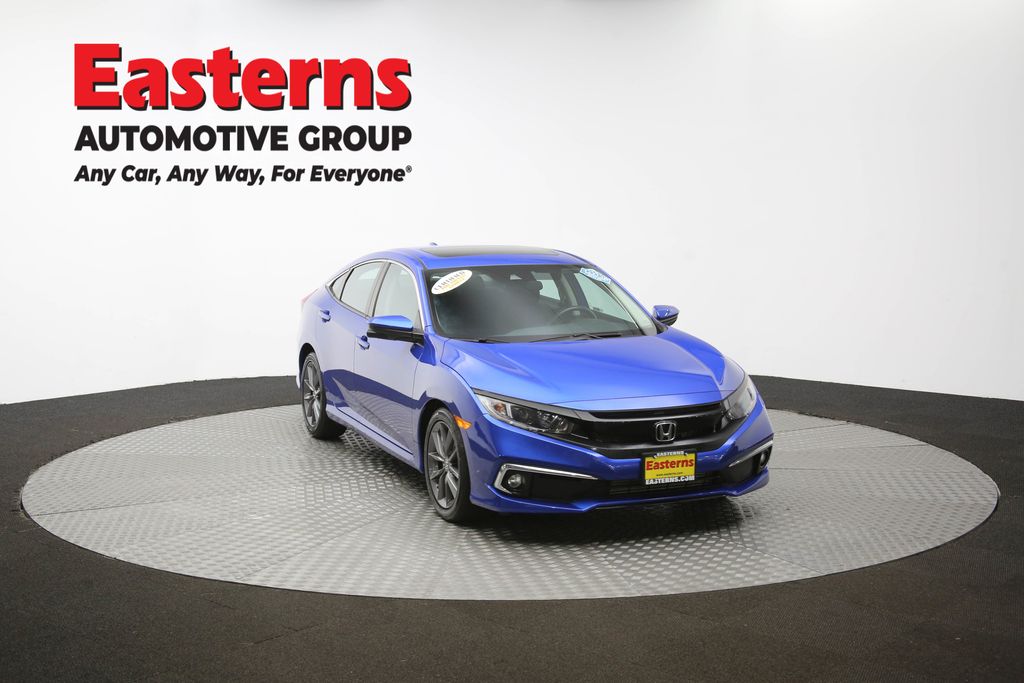 Vehicle image 10 of 61