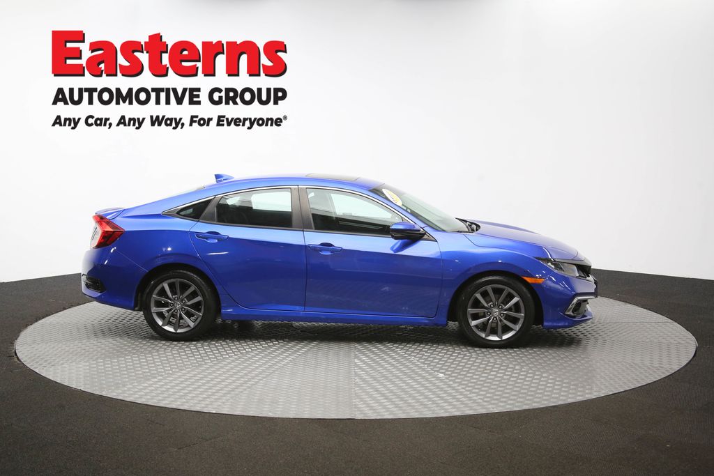 Vehicle image 19 of 61