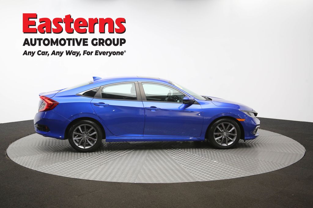 Vehicle image 18 of 61