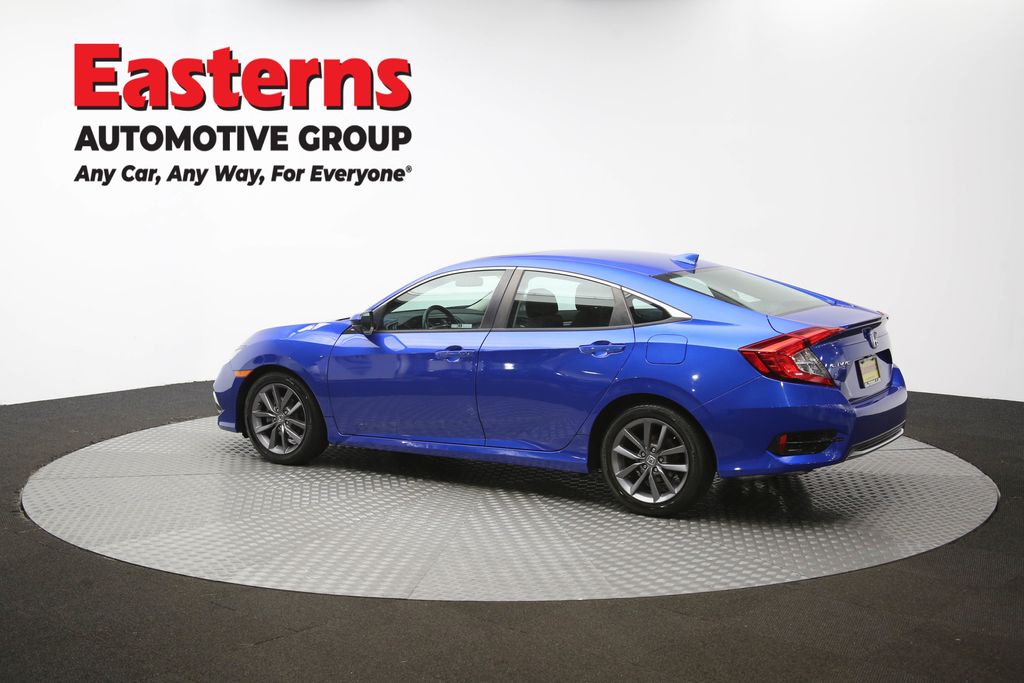 Vehicle image 33 of 61