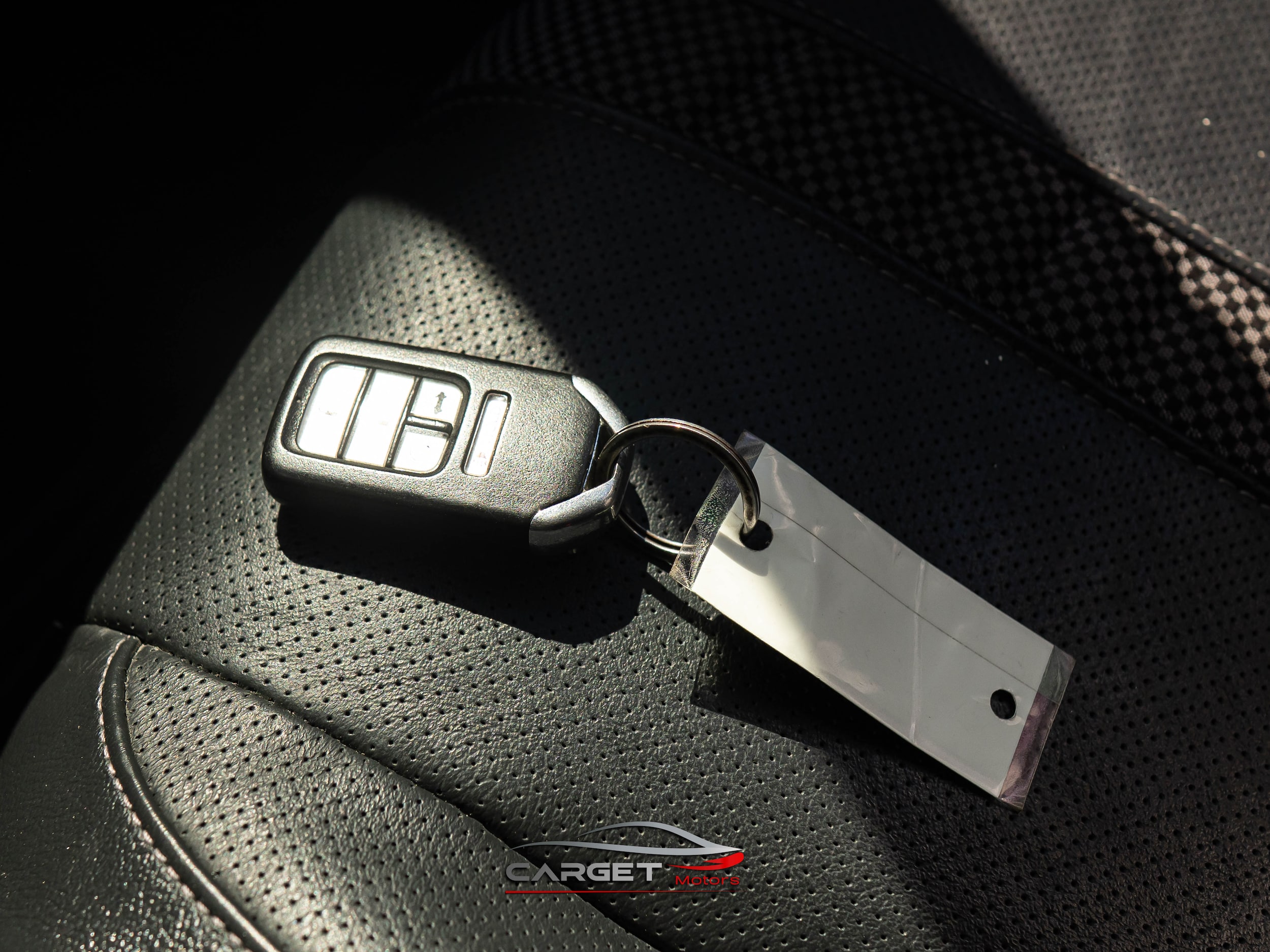 Vehicle image 43 of 46