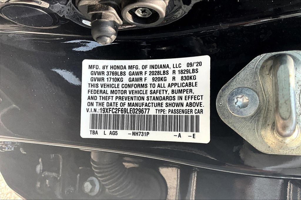 Vehicle image 32 of 36
